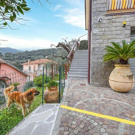 Beautiful Apartment In Moneglia With Kitchen Eksteriør bilde