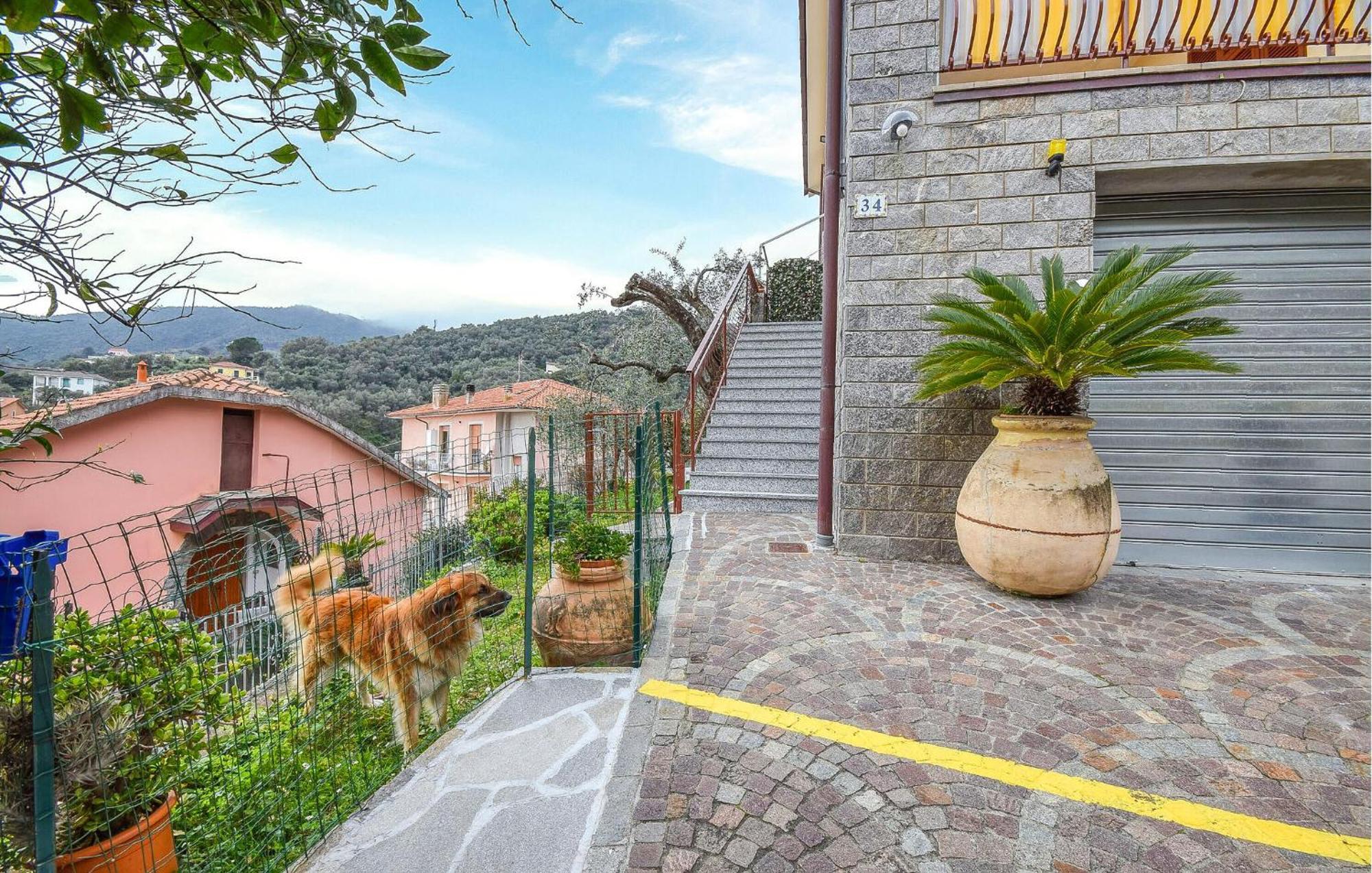 Beautiful Apartment In Moneglia With Kitchen Eksteriør bilde